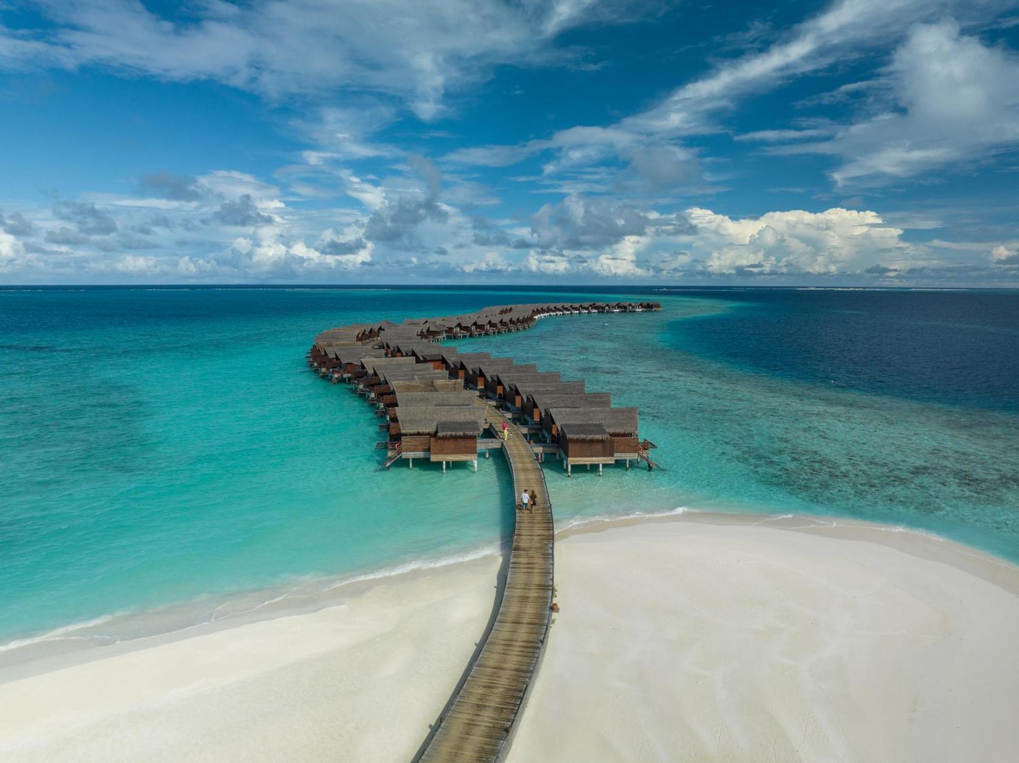 Grand Park Kodhipparu Maldives Hotell Baros Island Eksteriør bilde