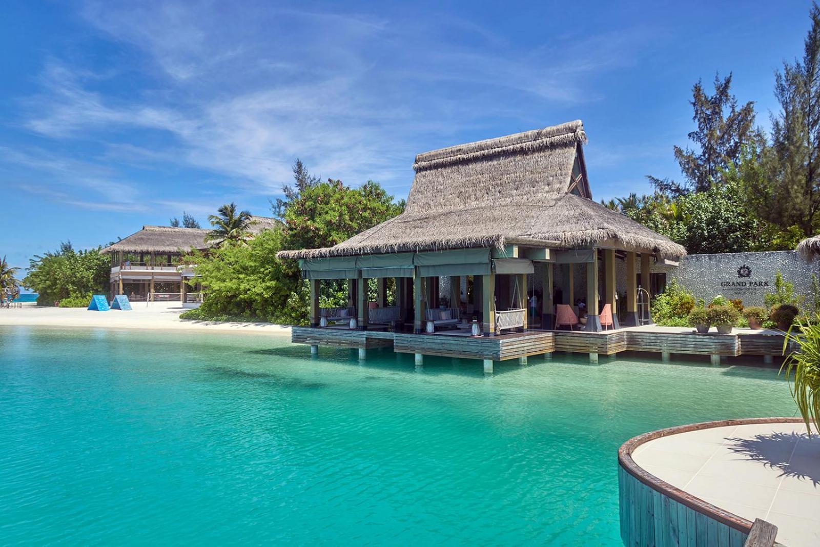 Grand Park Kodhipparu Maldives Hotell Baros Island Eksteriør bilde