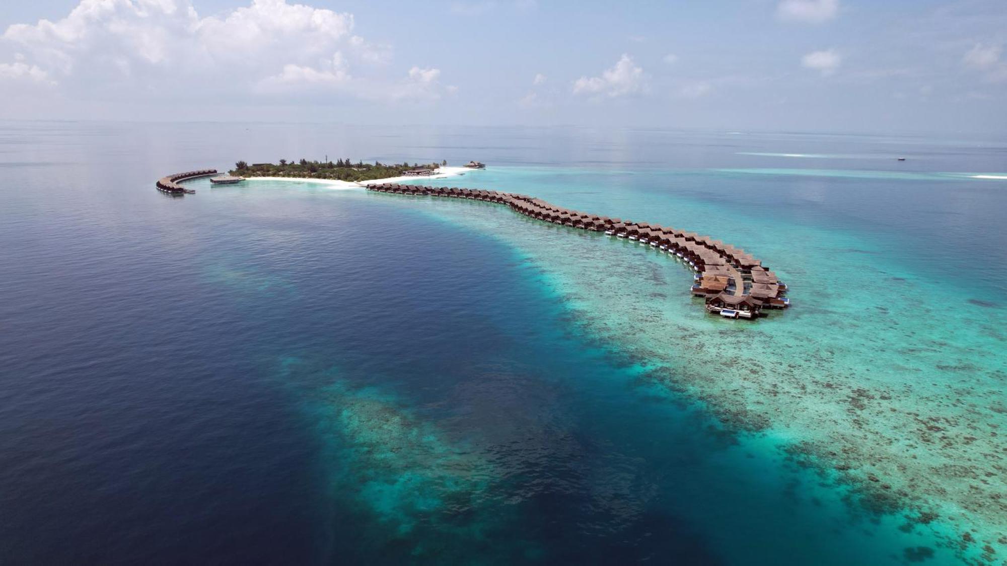 Grand Park Kodhipparu Maldives Hotell Baros Island Eksteriør bilde